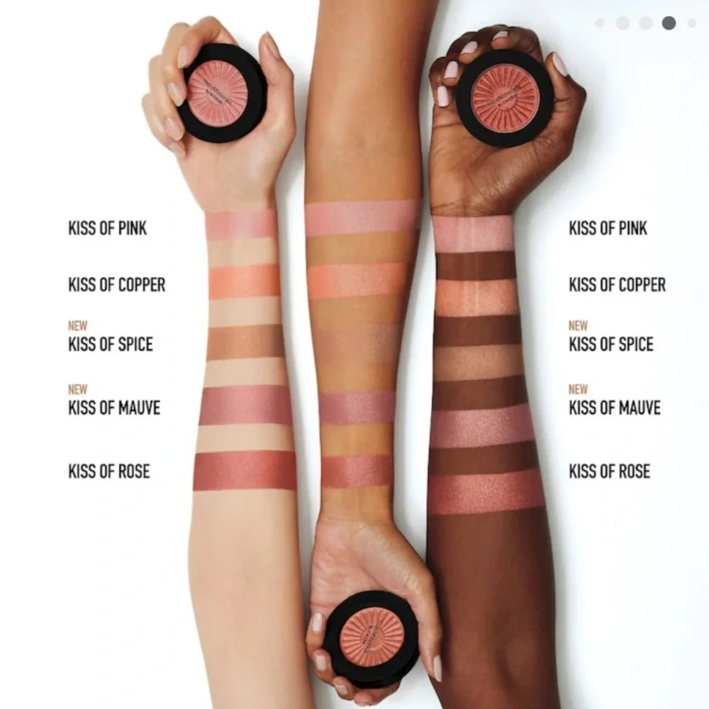 bareMinerals Gen Nude Blonzer Blush + Bronzer in KISS of Spice - Picture 13 of 14